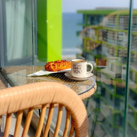 Coral Aparthotel Pool & Spa Mamaia Nord Năvodari Екстериор снимка