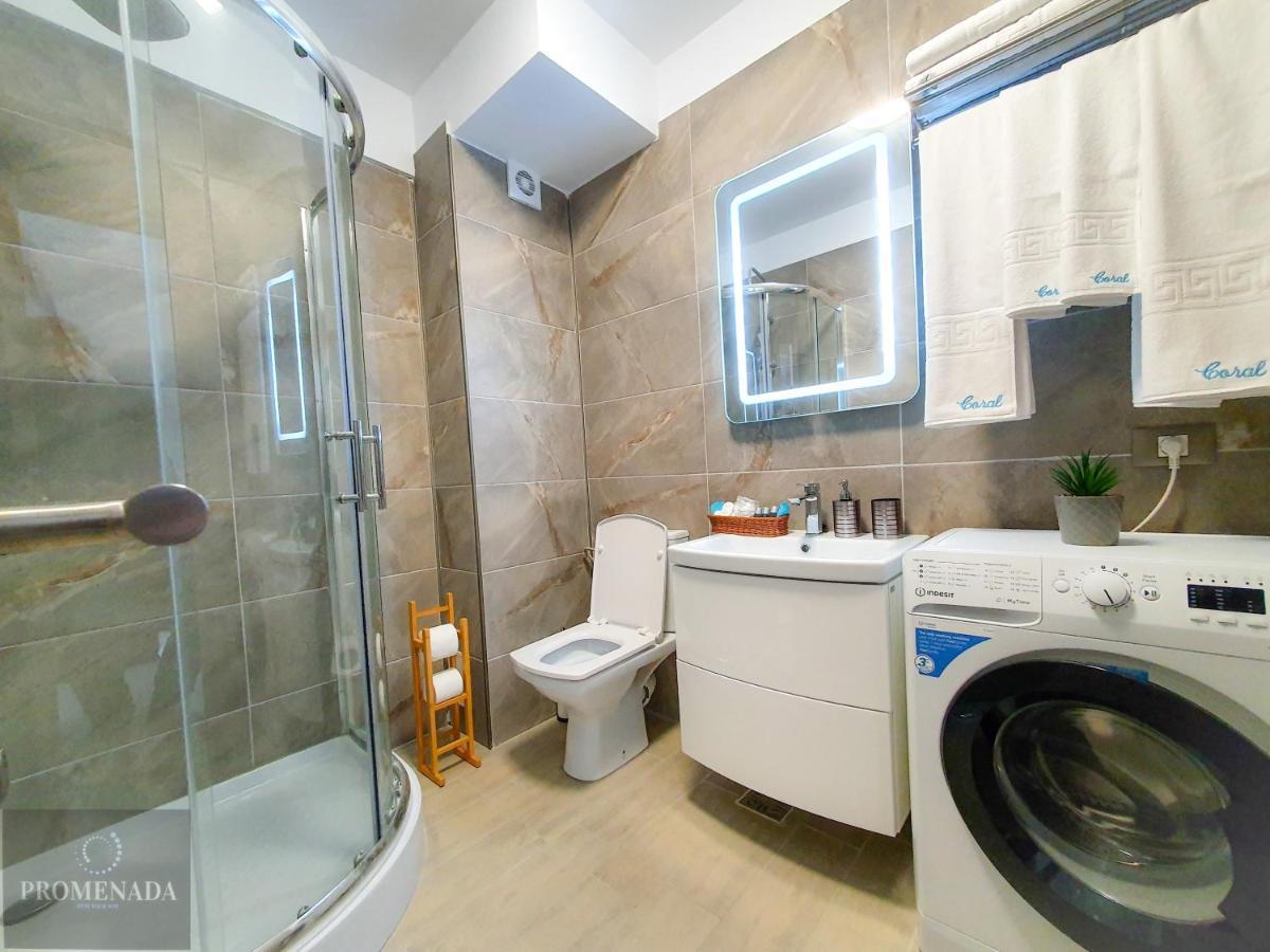 Coral Aparthotel Pool & Spa Mamaia Nord Năvodari Екстериор снимка