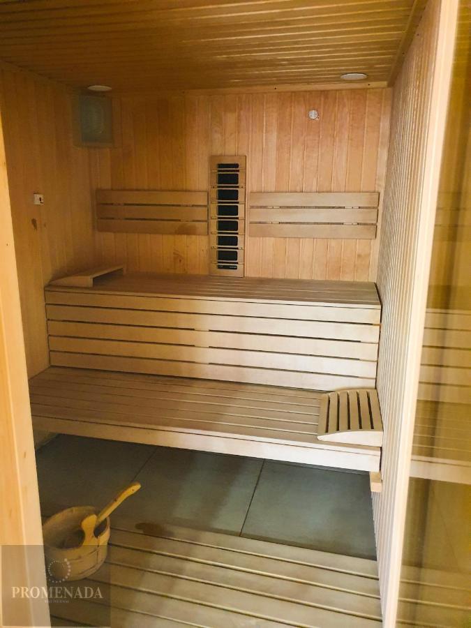 Coral Aparthotel Pool & Spa Mamaia Nord Năvodari Екстериор снимка