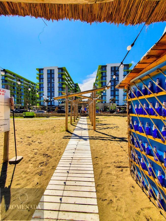 Coral Aparthotel Pool & Spa Mamaia Nord Năvodari Екстериор снимка