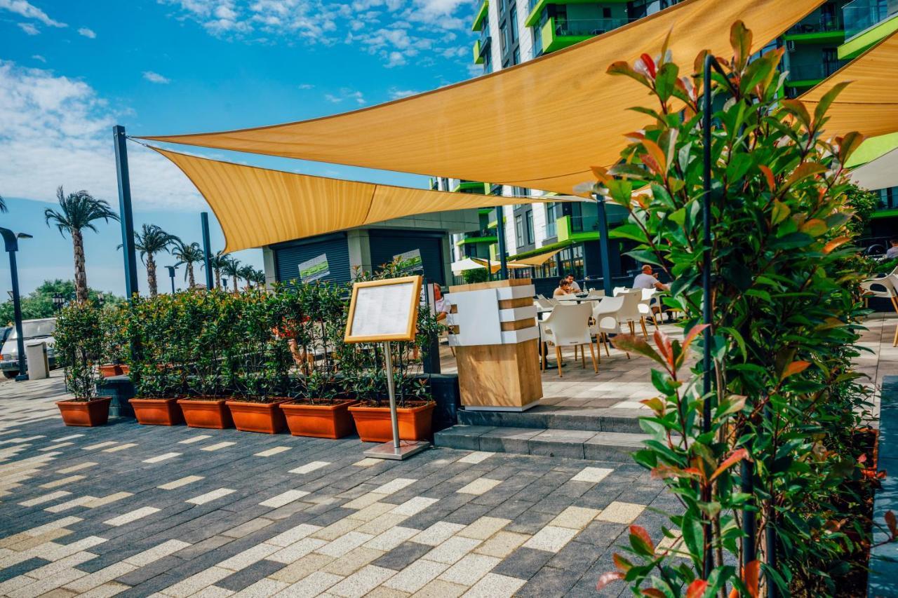 Coral Aparthotel Pool & Spa Mamaia Nord Năvodari Екстериор снимка