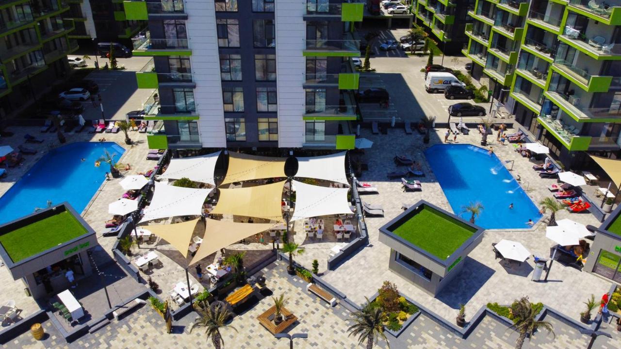 Coral Aparthotel Pool & Spa Mamaia Nord Năvodari Екстериор снимка