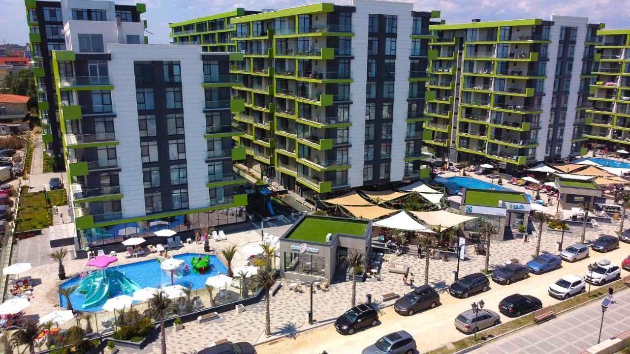 Coral Aparthotel Pool & Spa Mamaia Nord Năvodari Екстериор снимка
